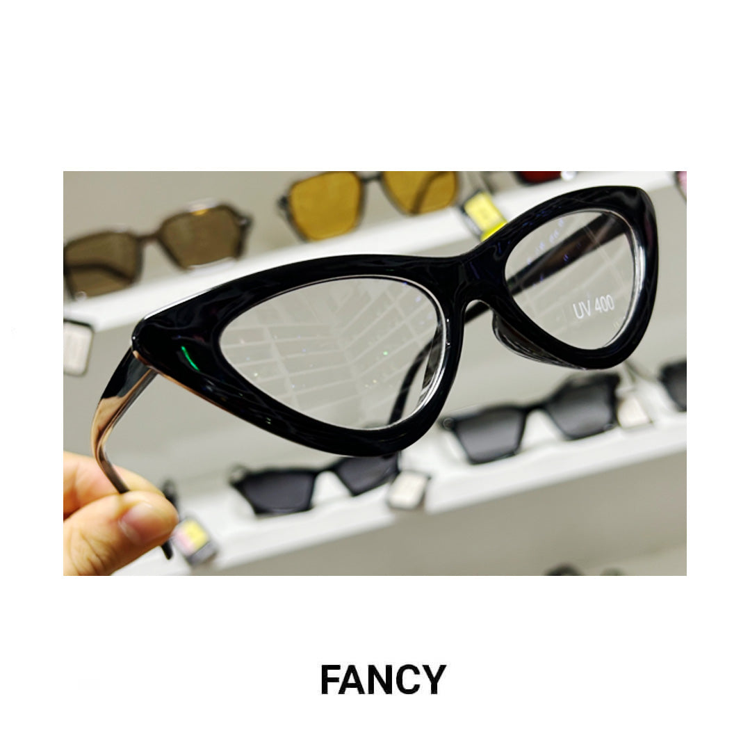RETRO CAT EYE CLEAR