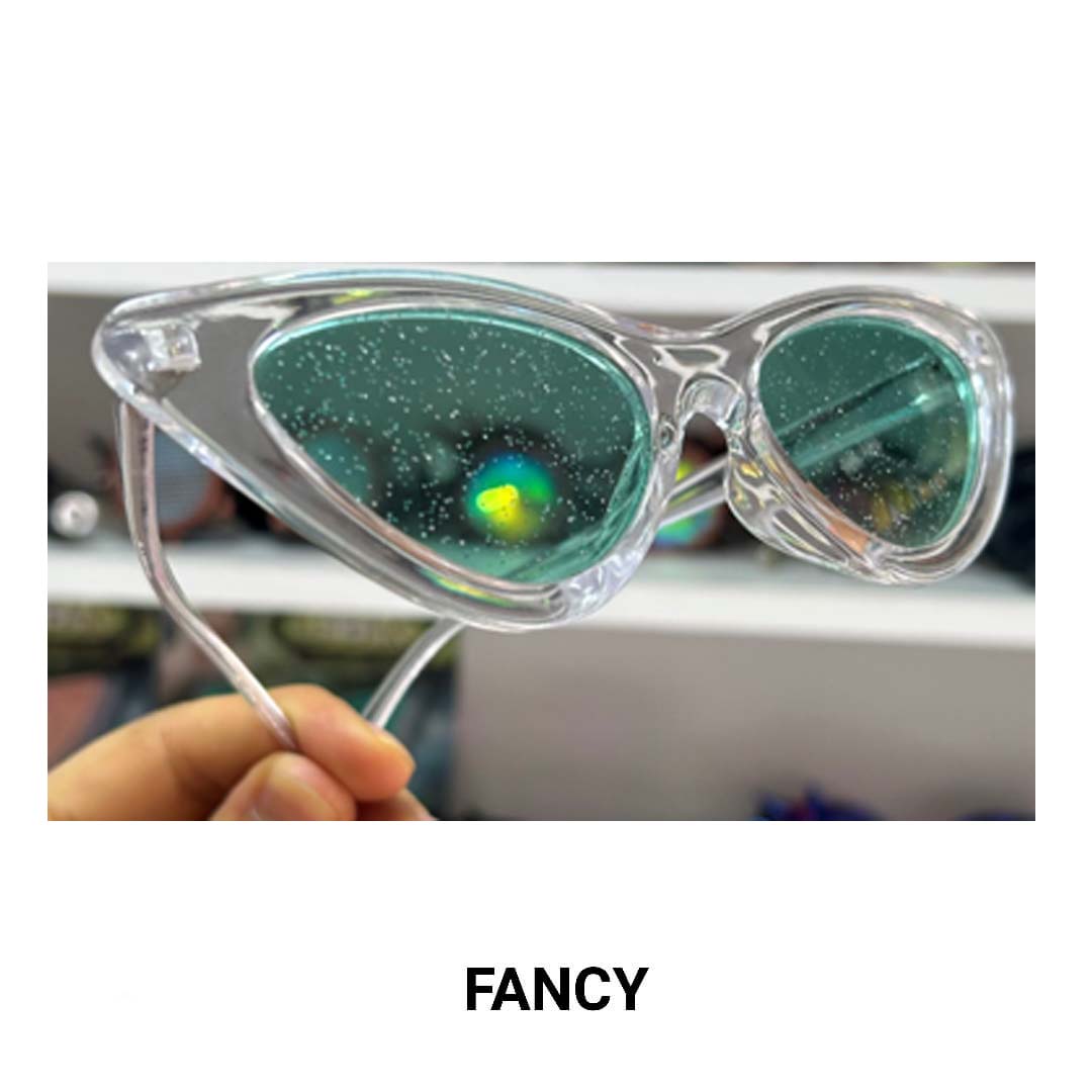 RETRO CAT EYE GREEN CLEAR