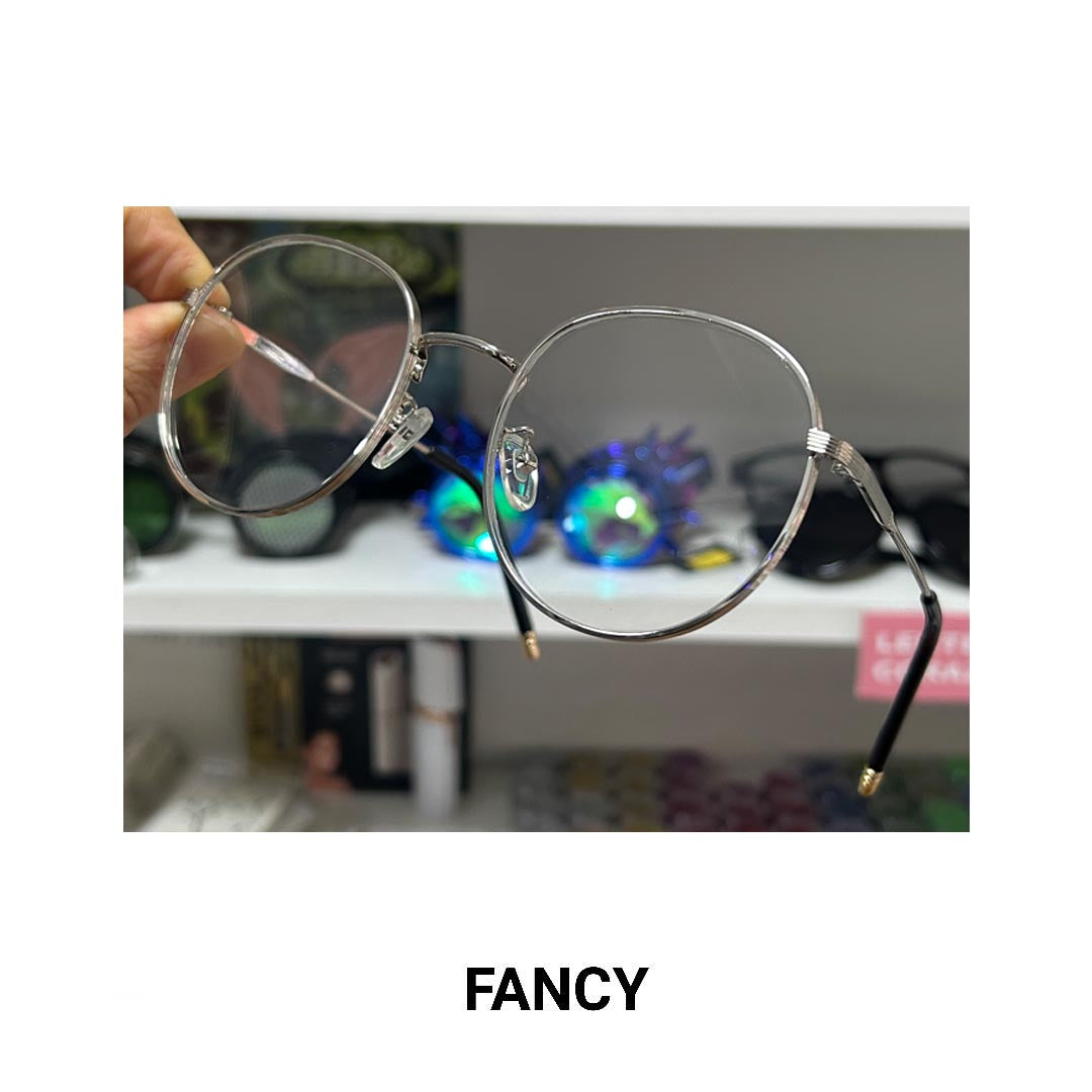 BLACKOUT 2.0 SILVER CLEAR