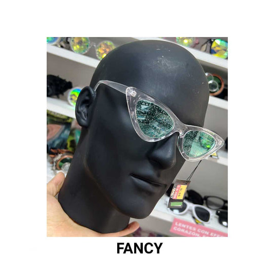 RETRO CAT EYE GREEN CLEAR