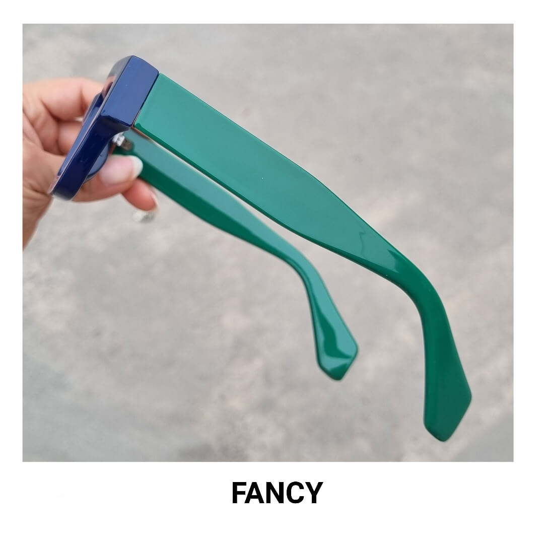 BERGHAIN GREEN BLUE