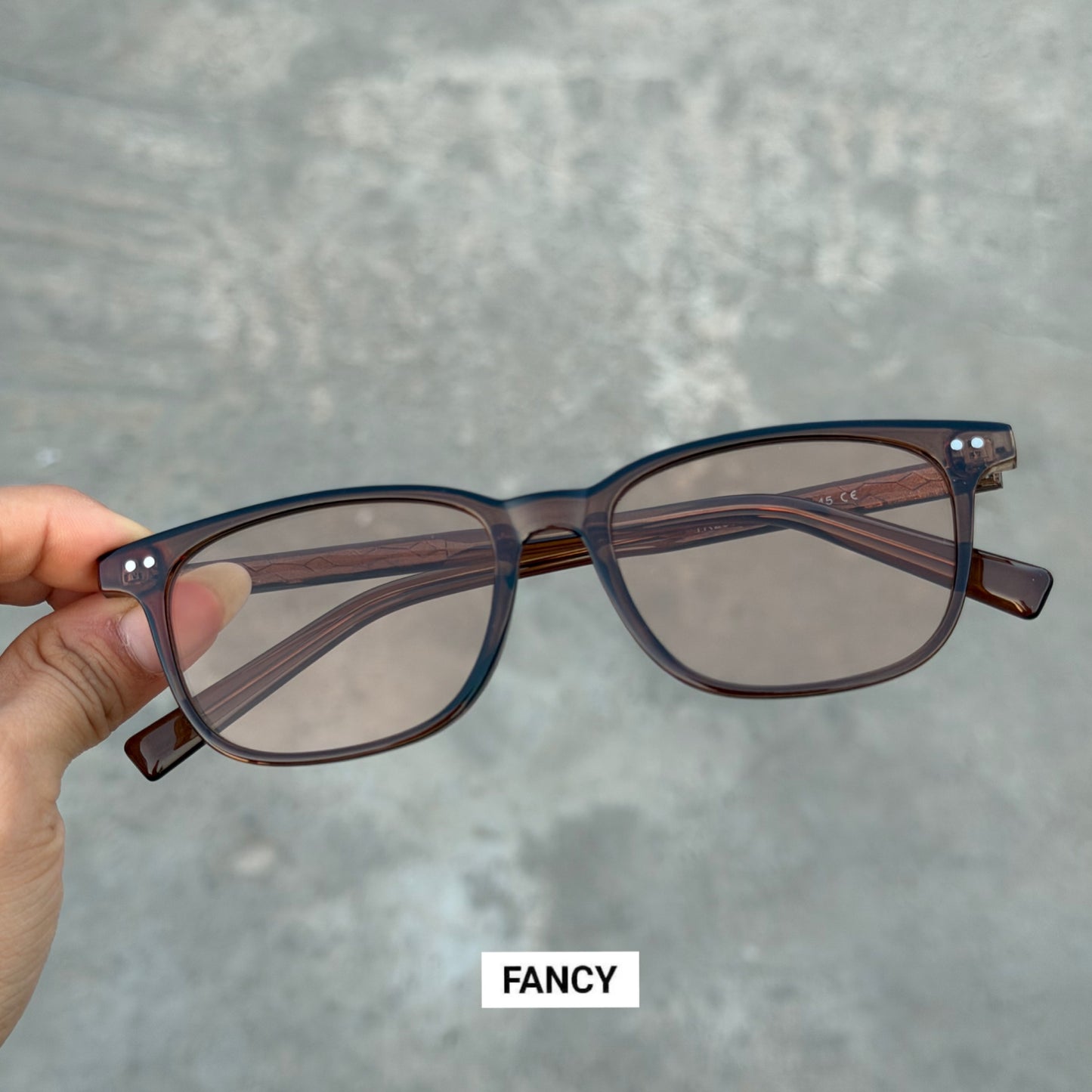 CLASSIC 2.0 BROWN