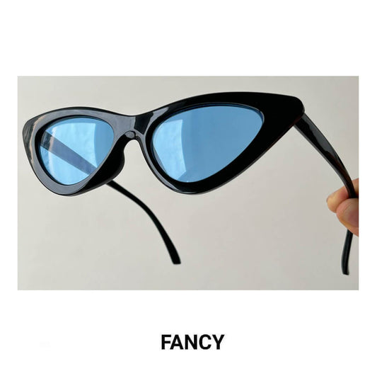 RETRO CAT EYE BLACK BLUE