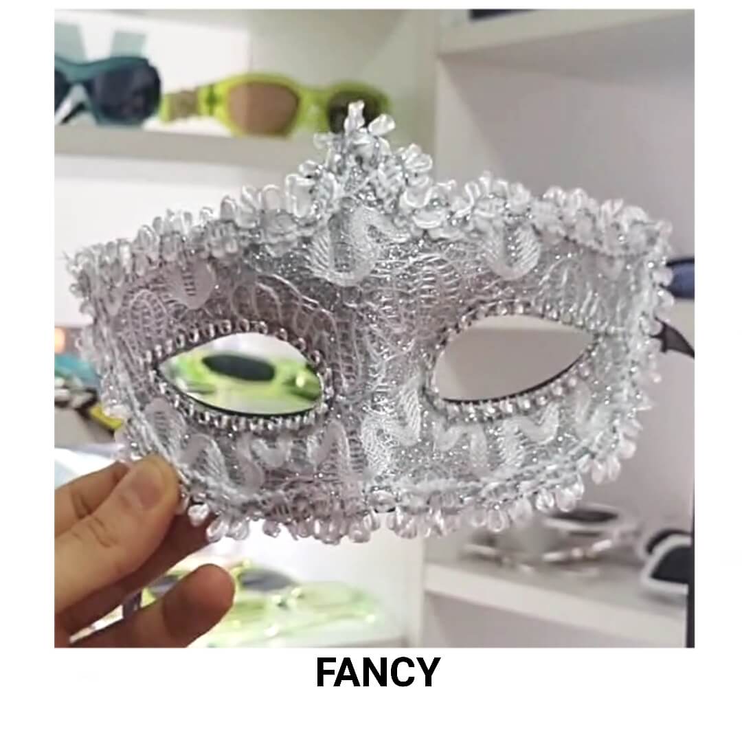 WHITE LACE MASK