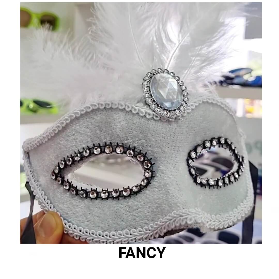 WHITE FEATHER MASK